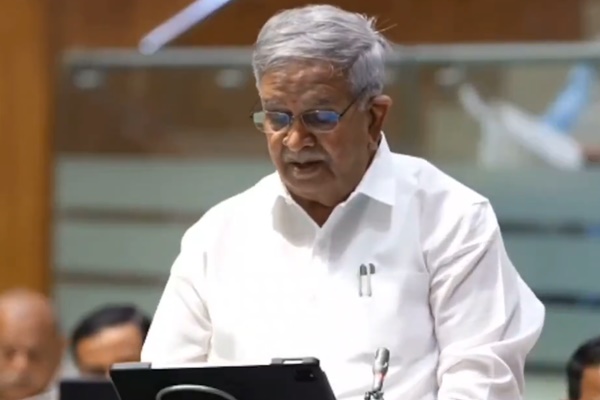 Gujarat FM Presents ₹3.7 Lakh Cr Budget, Unveils Viksit Gujarat Fund & Infra Boost