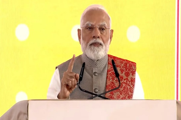 وزیر اعظم نریندر مودی نے کہا ہے کہ عالمی غیر یقینی کے درمیان ماہرین، بھارت کی تیز رفتار ترقی کے تئیں  پُراعتماد ہیں