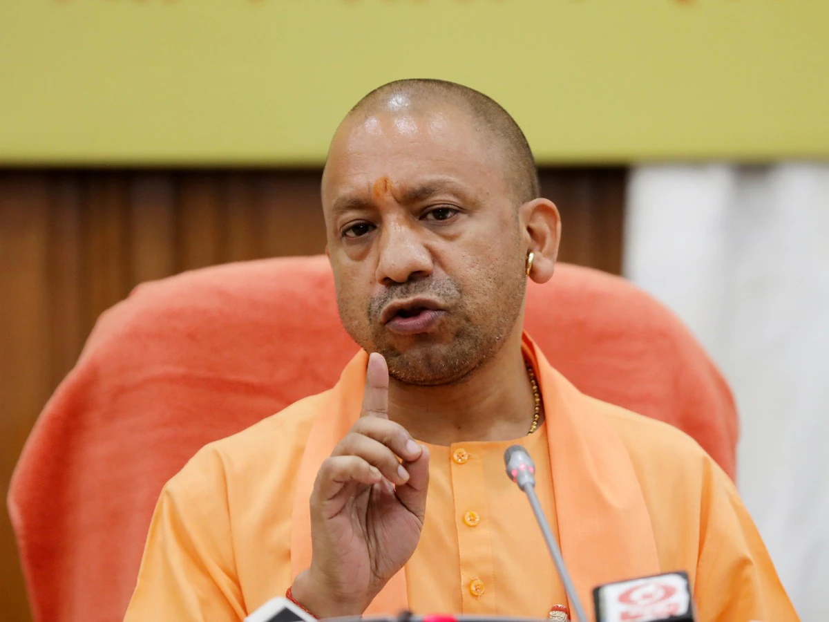 महाकुंभ में हुई दुर्घटना को लेकर राज्यसभा में कांग्रेस अध्यक्ष मल्लिकार्जुन खड़गे और लोकसभा में सपा अध्यक्ष अखिलेश यादव के आरोपों का सीएम योगी आदित्यनाथ ने खंडन किया