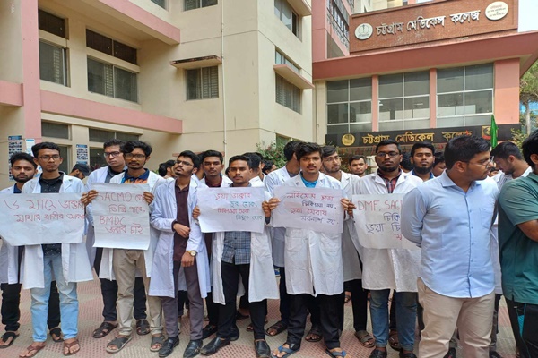 Intern doctors at state-run medical college hospitals start ‘complete shutdown’ over 5-point demand