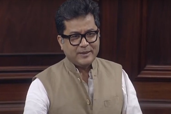 সরকার কৌশলগত অংশীদারীত্ব জোরদার করতে ৩০-টিরও বেশি দেশের সঙ্গে সম্পর্ক শক্তিশালী করেছে।