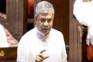 सेमीकंडक्टर और माइक्रोइलेक्ट्रॉनिक्स के लिए विनोद धाम उत्कृष्टता केंद्र का उद्घाटन
