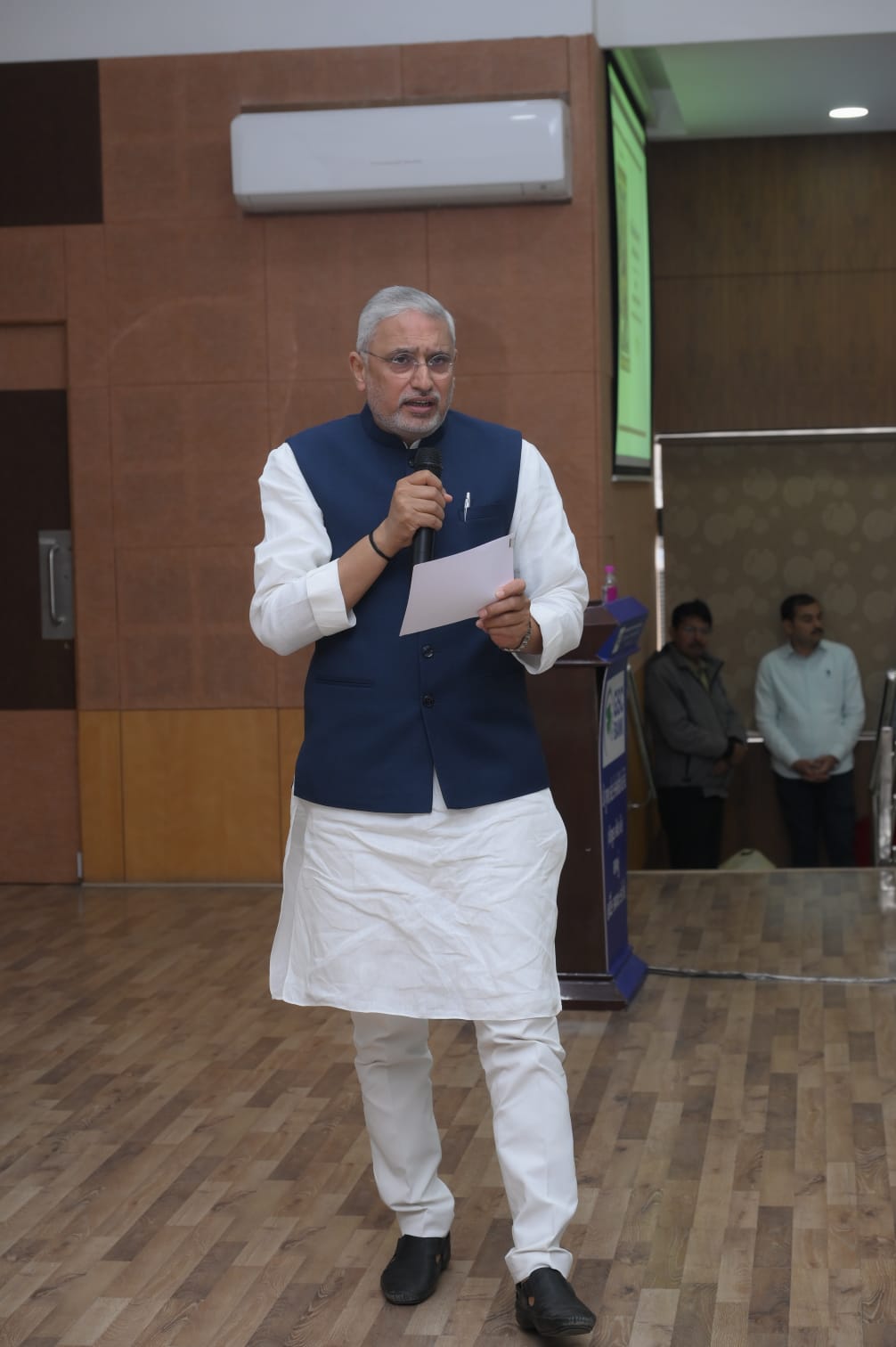 રાજ્યની 30 હજારથી વધુ હાઉસિંગ અને હાઉસિંગ સર્વિસ સોસાયટીઓ માટે ટ્રાન્સફર ફી નક્કી કરાઈ.