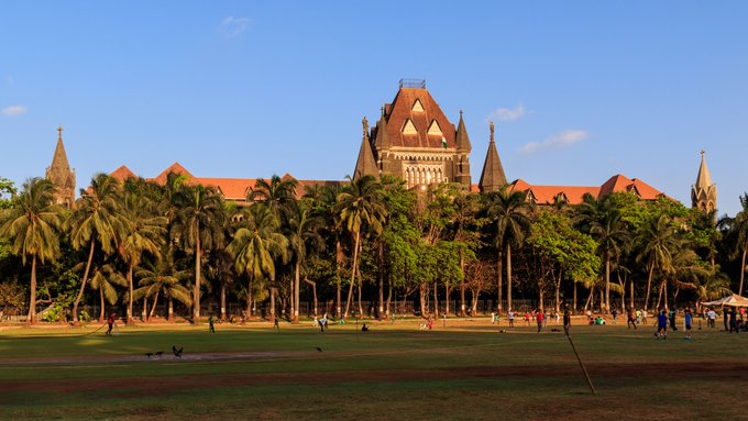 सेबीच्या माजी अध्यक्ष माधवी बुच आणि मुंबई शेअर बाजाराच्या दोन अधिकाऱ्यांची मुंबई उच्च न्यायालयात धाव