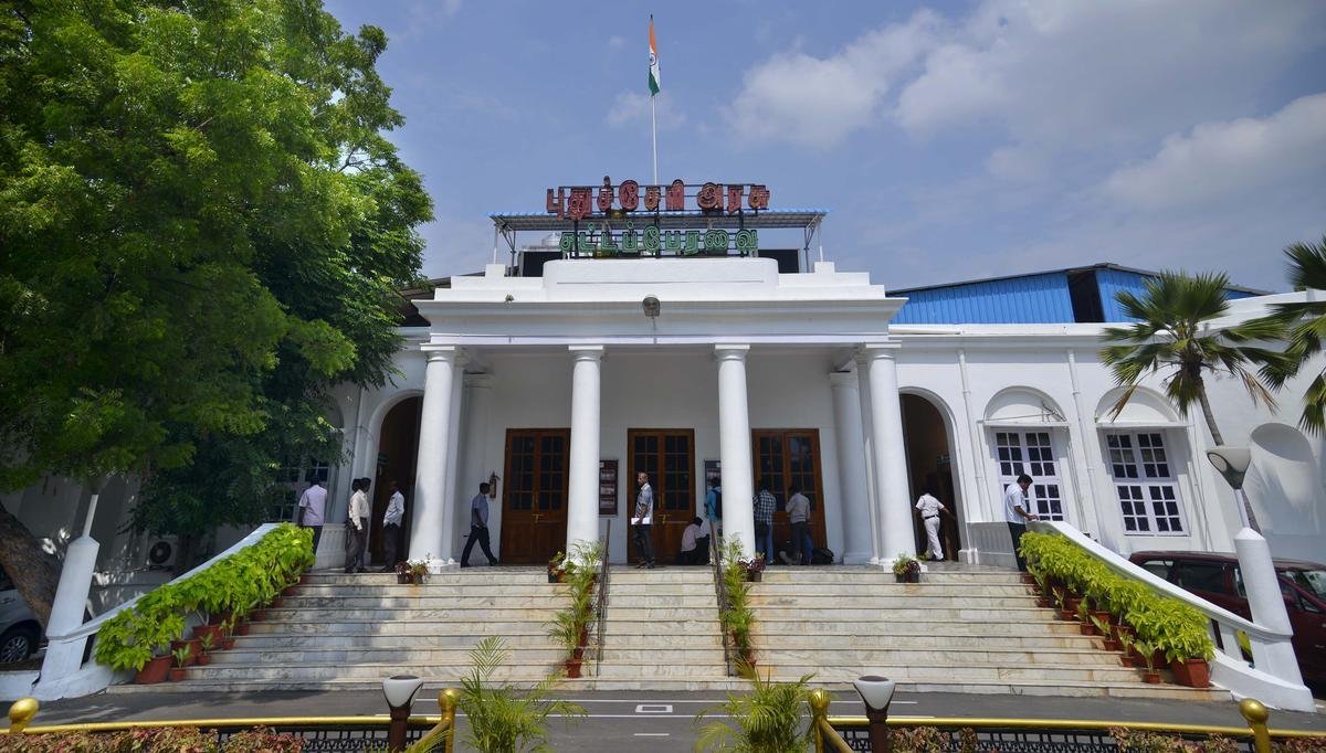 पुद्दुचेरी विधानसभा का बजट सत्र उपराज्यपाल के. कैलाशनाथन के संबोधन के साथ शुरू हुआ