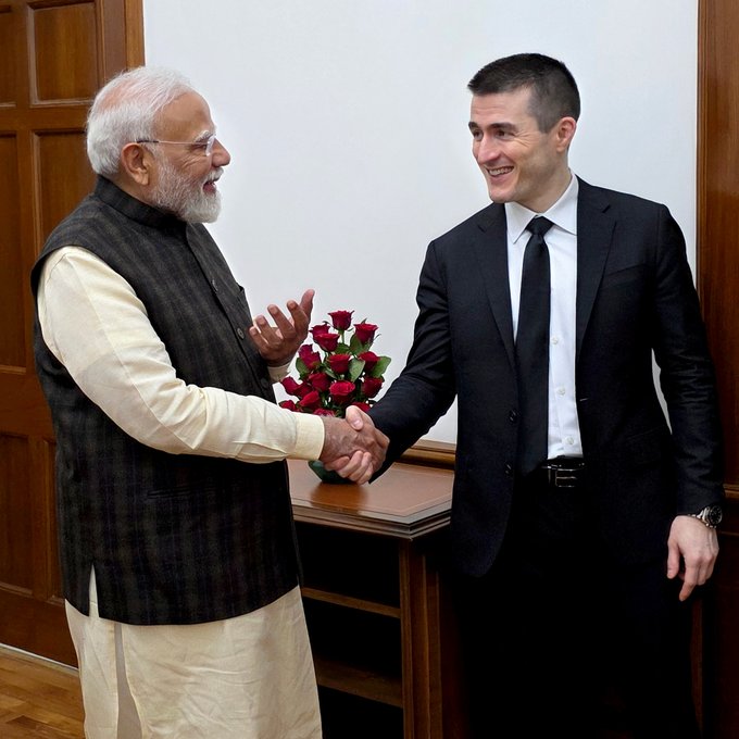 पीएम नरेन्‍द्र मोदी ने लोगों से किया अनुरोध, लेक्‍स फ्रिडमैन के साथ उनका पॉडकास्‍ट साक्षात्‍कार सुनें