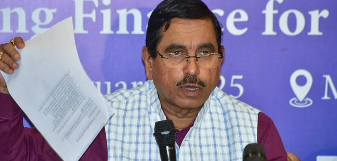 ग्राहकांना हक्कांची जाणीव करुन देण्यासाठी आणि त्यांची दिशाभूल रोखण्यासाठी सरकार कटीबद्ध-प्रल्हाद जोशी