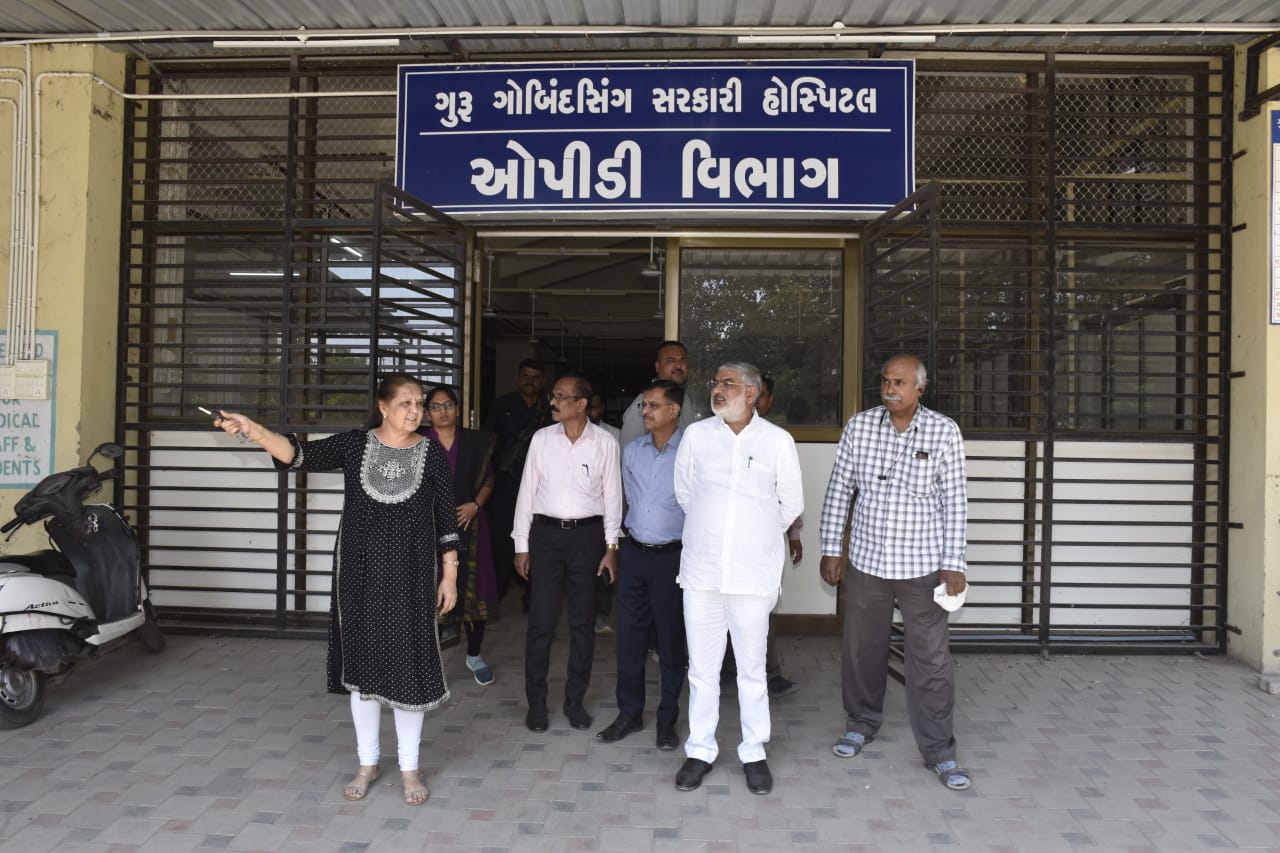 પ્રવાસન મંત્રી મુળુ બેરાએ સુરેન્ર્નનગર જિલ્લામાં 15 કરોડ રૂપિયાનાં ખર્ચે બનનારા પુલનું ખાતમુર્હુત કર્યું