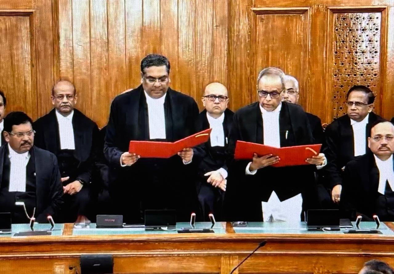 कलकत्ता हाईकोर्ट के जस्टिस जॉय माल्या बागची ने सुप्रीम कोर्ट के जज के रूप में शपथ ली