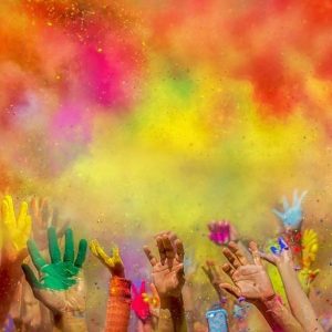 रंगों का उत्सव होली कल दिल्ली सहित पूरे देश में मनाया जाएगा