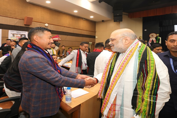 উত্তৰ-পূৰ্বাঞ্চলৰ শিক্ষাৰ্থীসকলে কামৰ বাবে অঞ্চলটো ত্যাগ কৰাৰ আৱশ্যকতা নাইঃ গৃহমন্ত্ৰী অমিত শ্বাহ