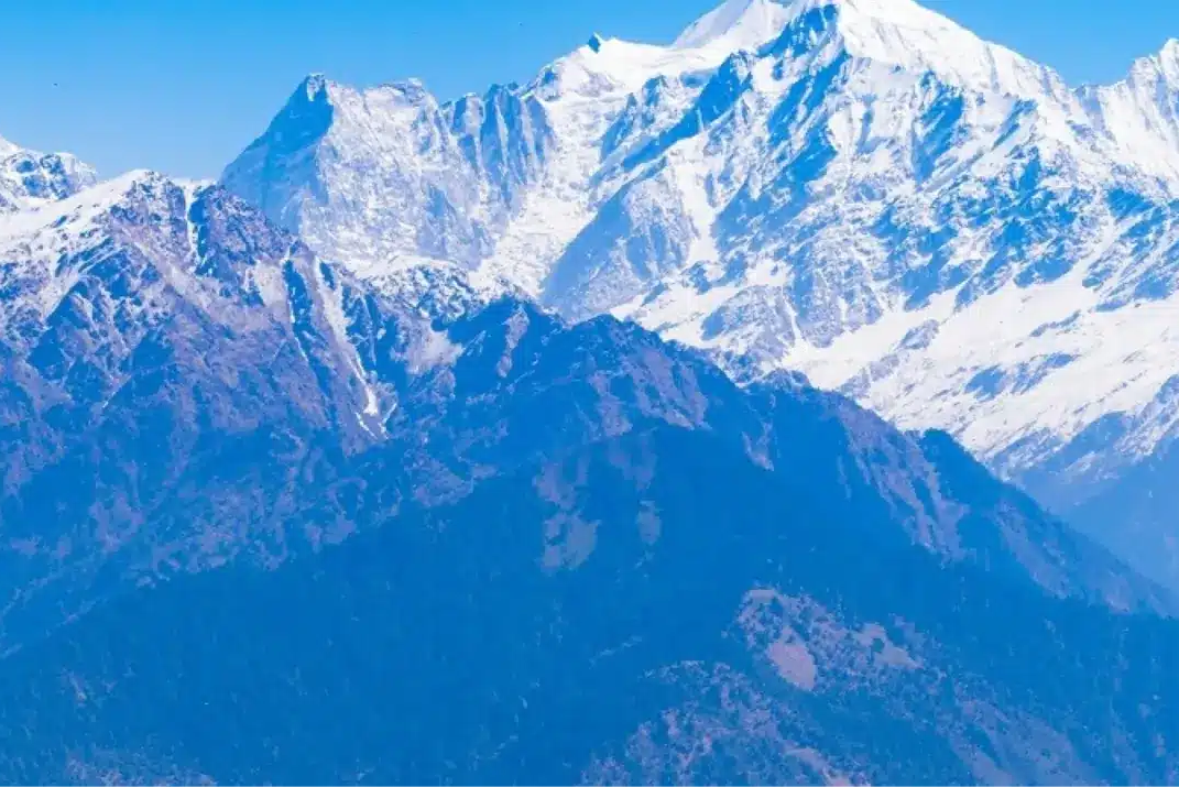 উত্তরাখন্ডের চামোলী জেলার ভারত-তিব্বত সীমান্তে তুষারধসে চাপা পড়া ৫৭জন শ্রমিকদের উদ্ধার অভিযান চলছে