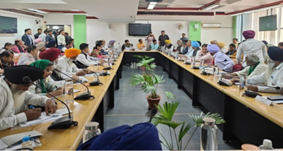 पंजाब के किसानों, केंद्र और राज्य प्रतिनिधियों के बीच वार्ता समाप्त, अगली बैठक 4 मई को