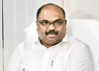 अनिल परबांनी माफी मागण्याची प्रवीण दरेकरांची मागणी