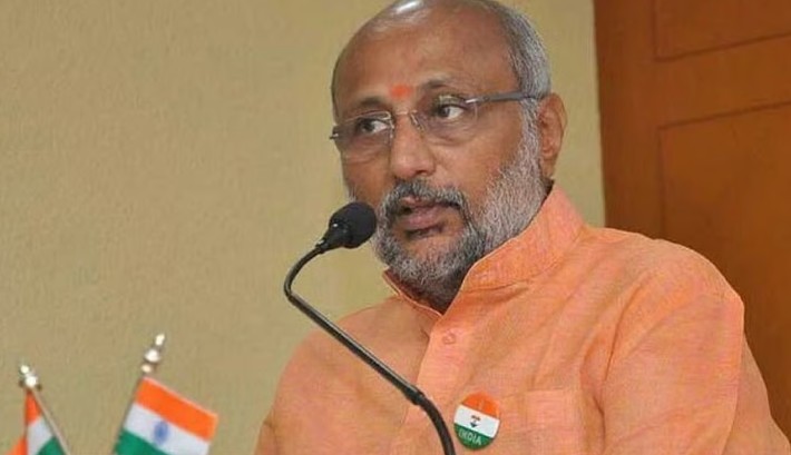 महिलाएँ सभी क्षेत्रों में अग्रणीः सी0 पी0 राधाकृष्णन