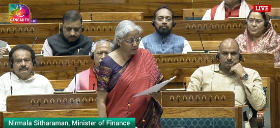 मणिपुर में अर्थव्यवस्था की तीव्र बहाली के लिए केंद्र सभी वित्तीय सहायता प्रदान कर रहाः निर्मला सीतारामण