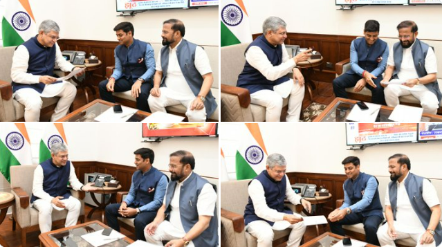 खासदार श्रीकांत शिंदे आणि नरेश म्हस्के यांनी घेतली रेल्वेमंत्री अश्विनी वैष्णव यांची भेट