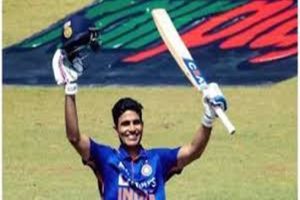 आईसीसी वनडे बल्‍लेबाजी रैंकिंग में रोहित शर्मा तीसरे स्थान पर, शुभमन गिल पहले स्थान पर बने हुए हैं