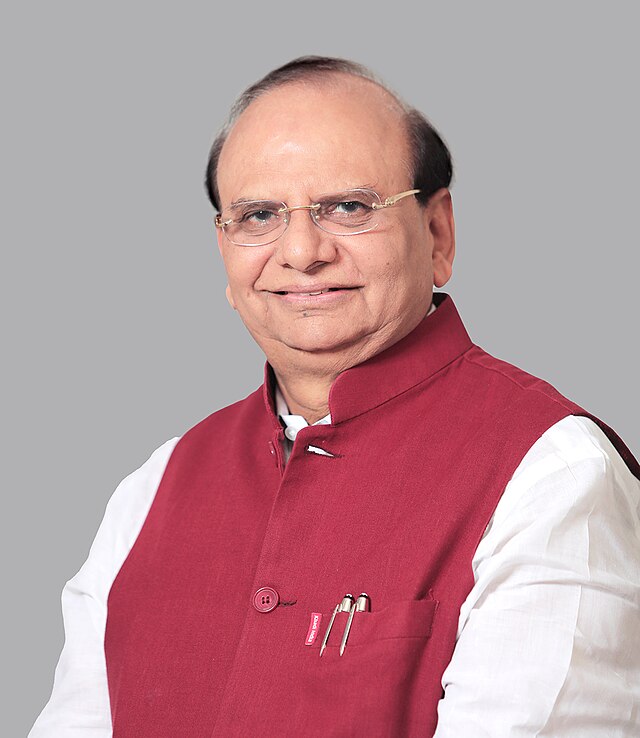 दिल्ली के उपराज्यपाल विनय कुमार सक्सेना ने आज कनॉट प्लेस के सेंट्रल पार्क में एनडीएमसी फ्लॉवर फेस्टिवल 2025 का दौरा किया