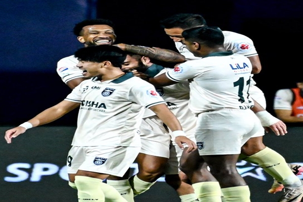 انڈین سُپر لیگ فٹبال میں حیدرآباد کے مقام پر حیدر آباد FC اور پنجاب FC کے درمیان میچ    جاری ہے