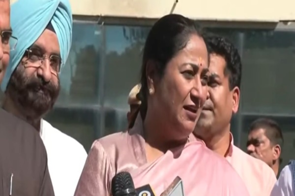 महिला समृद्धी योजनेला संमती दिल्याची दिल्ली सरकारची घोषणा