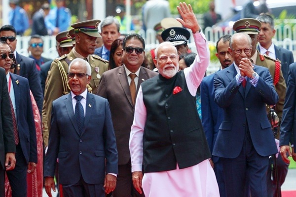 मॉरिशस दौऱ्यानंतर प्रधानमंत्री नरेंद्र मोदी मायदेशी परतले