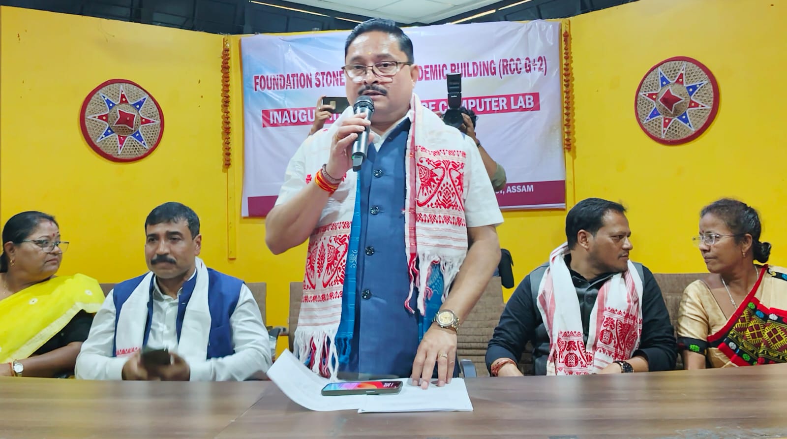 দৰং জিলাক দেশৰ ৰে’ল মানচিত্ৰত অন্তৰ্ভুক্ত কৰাৰ বাবে ১২৮.৭৬ কিলোমিটাৰ দৈৰ্ঘ্যৰ ৰে’লপথৰ চূড়ান্ত জৰীপত অনুমোদনঃ সাংসদ দিলীপ শইকীয়া