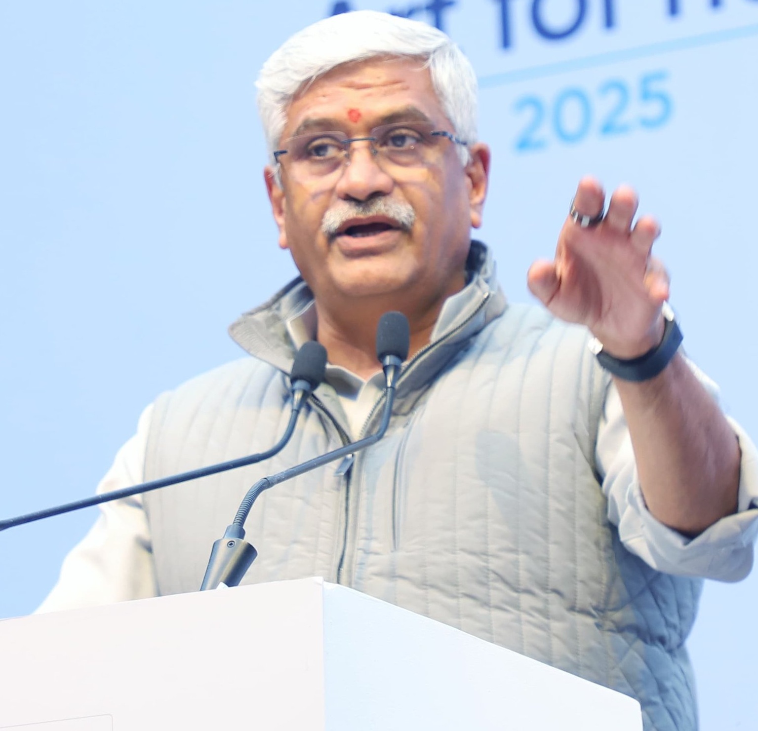 केंद्रीय मंत्री गजेंद्र सिंह शेखावत ने कहा कि तमिलनाडु की डीएमके सरकार भ्रष्टाचार से ध्यान हटाकर परिसीमन के मुद्दे पर ध्यान दे रही है