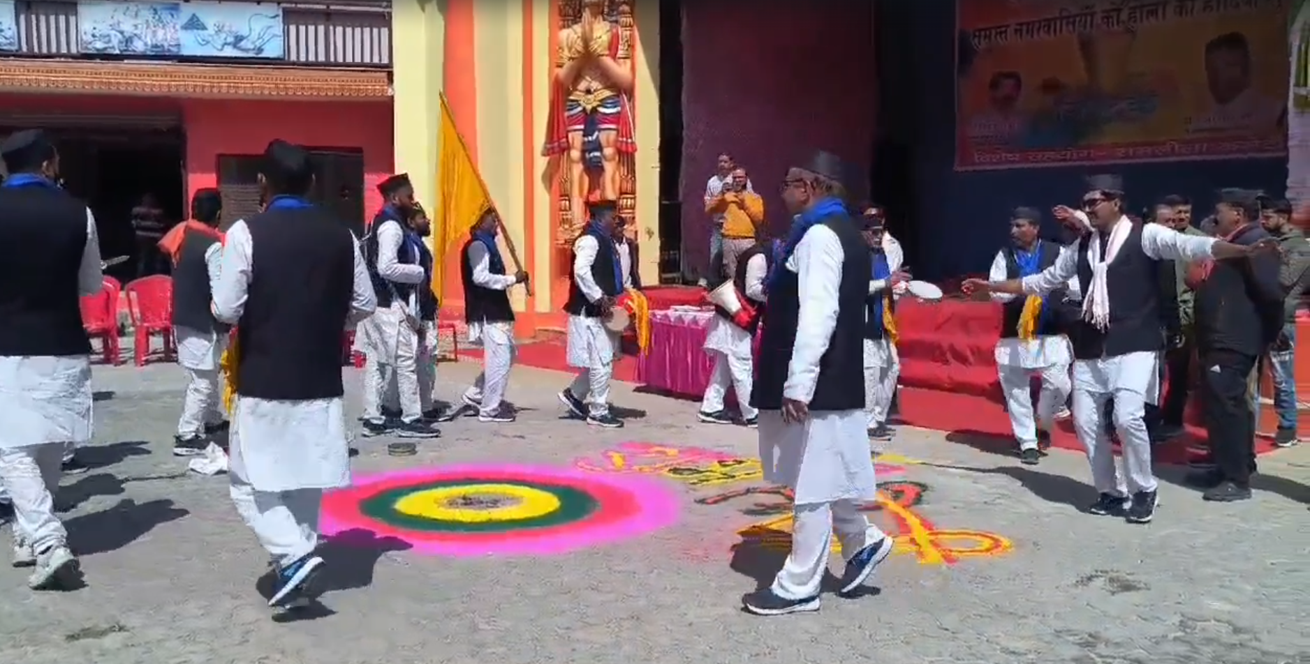 गढ़वाल और कुमाऊं में इन दिनों होली महोत्सव की धूम, होल्यारों के जोशीले दलों से माहौल हुआ होलीमय