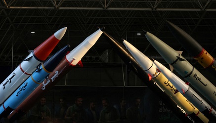 Iran readies missiles for potential strike on US related positions amid Trump’s threats