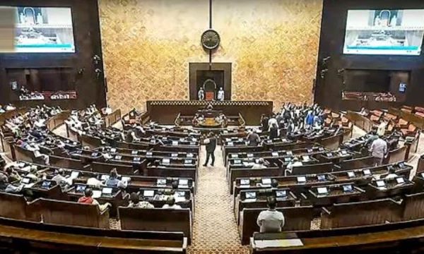 कर्नाटकातल्या कंत्राट आरक्षणासंदर्भात संसदेच्या दोन्ही सभागृहात गदारोळ