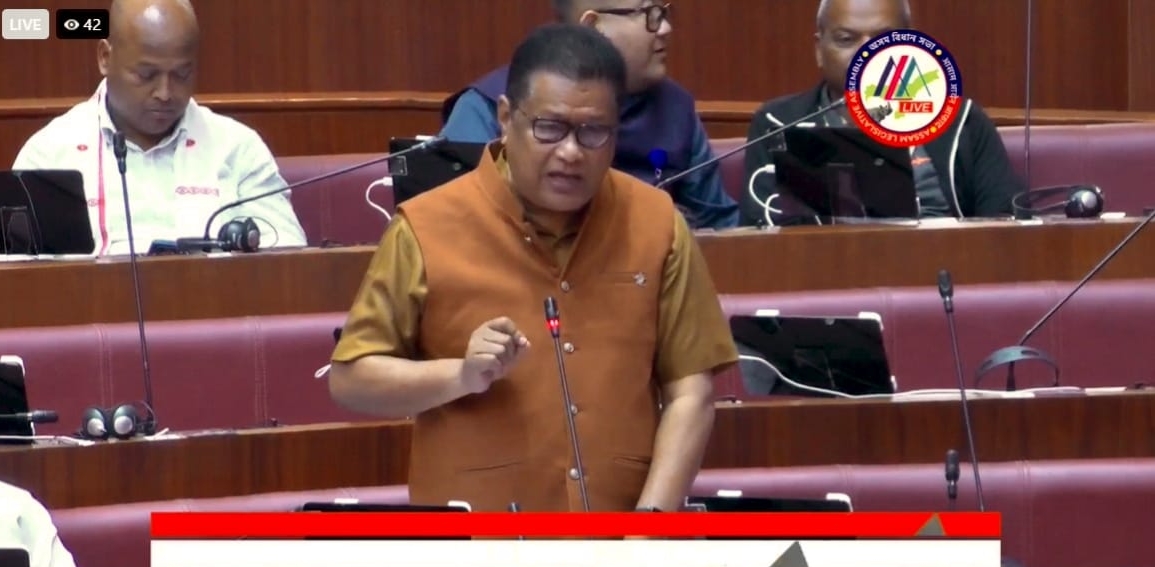 ব্যক্তিগত খণ্ডৰ বিদ্যালয়সমূহক পৰীক্ষা কেন্দ্ৰৰ দায়িত্বৰ পৰা অব্যাহতি দিয়াৰ সিদ্ধান্ত অসম চৰকাৰৰ