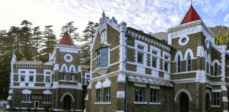 उत्तराखंड उच्च न्यायालय ने दो सप्ताह में रिपोर्ट पेश करने के दिए निर्देश