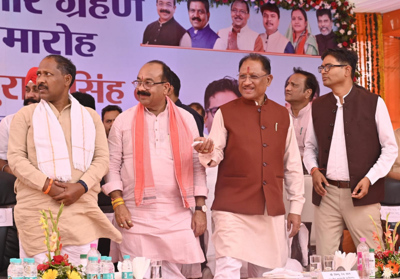 मुख्यमंत्री विष्णुदेव साय ने गृह निर्माण मंडल की लगभग छह सौ अस्सी करोड़ रुपये की परियोजनाओं का लोकार्पण और शिलान्यास किया