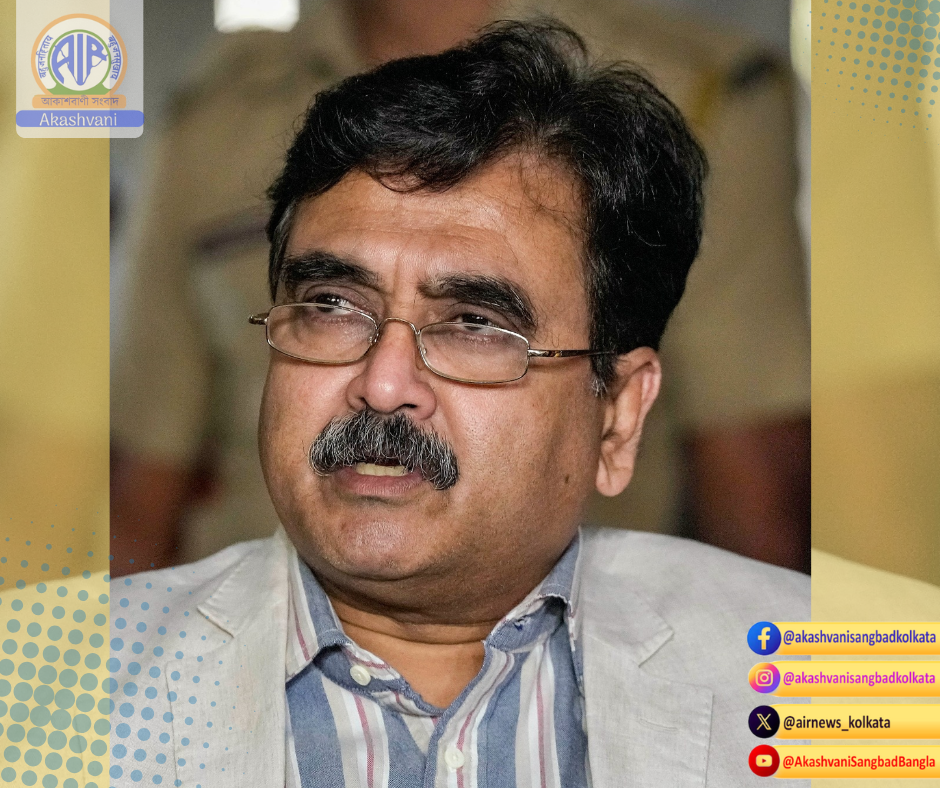 চাকরিহারাদের একাংশকে নিয়ে আজ এস এস সি অফিসে যান বিজেপি সাংসদ, প্রাক্তন বিচারপতি অভিজিৎ গঙ্গোপাধ্যায়