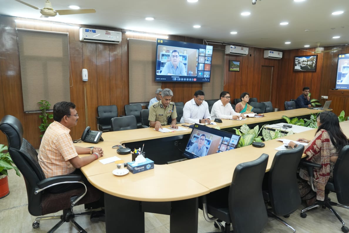 मुख्य सचिव आनन्द बर्द्धन ने कहा- श्रद्धालुओं की सुखद यात्रा और सकुशल वापसी प्रदेश सरकार की जिम्मेदारी