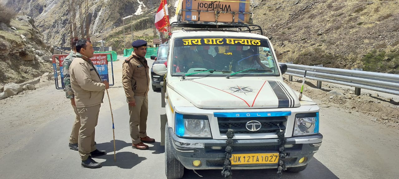चमोली जिले में यात्रा मार्ग पर पुलिस ने स्थापित किए 158 सीसीटीवी कैमरे, पड़ावों के साथ ही भूस्खलन क्षेत्रों पर भी लगाए गए सीसीटीवी कैमरे