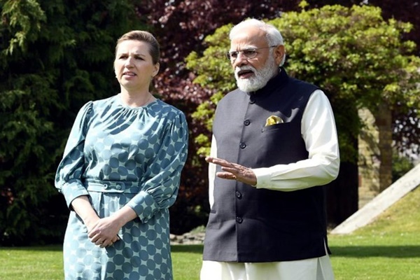 प्रधानमंत्री मोदी यांची डेन्मार्कचे प्रधानमंत्री मेट फ्रेडरिक्सन यांच्याशी दूरध्वनीवरून चर्चा