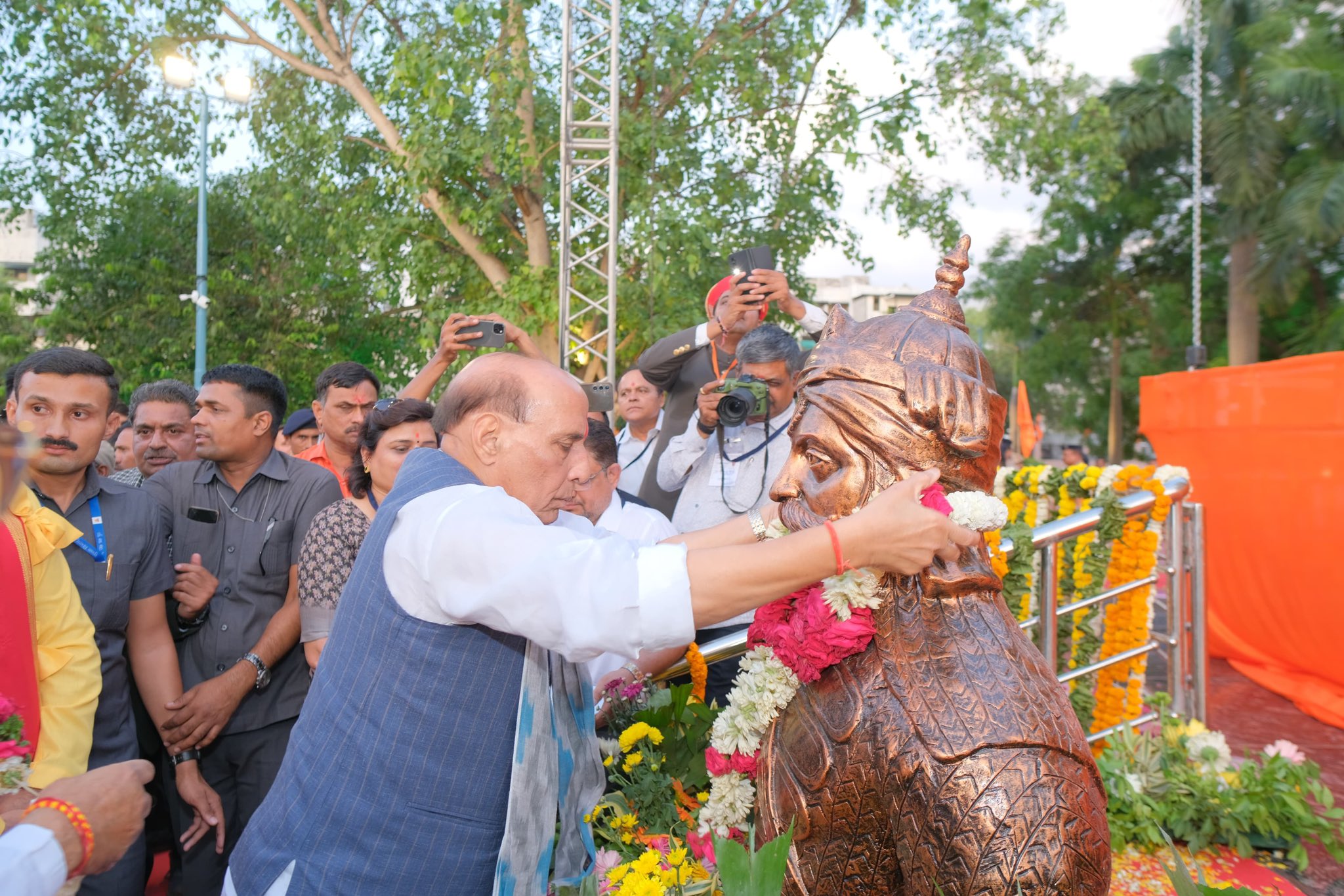 वर्ष 2030 तक भारत का रक्षा निर्यात 50 हजार करोड़ रुपये तक पहुंच जाएगा: रक्षा मंत्री राजनाथ सिंह