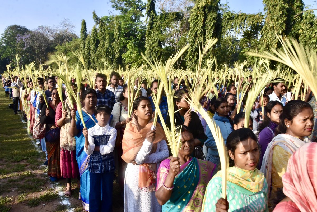 খ্ৰীষ্টিয়ান ধৰ্মাৱলম্বীসকলৰ ধৰ্মীয় উৎসৱ পাম চানদে মিজোৰাম আৰু নাগালেণ্ডত উৎসাহ আৰু উদ্দীপনাৰে পালন