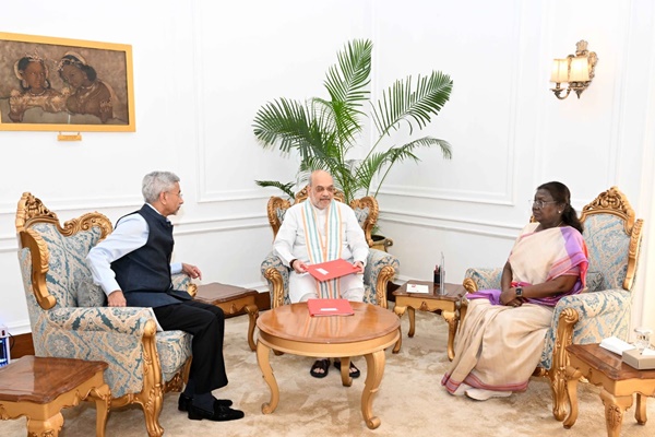 MEA briefs President Murmu and envoys of select nations on Pahalgam terror attack