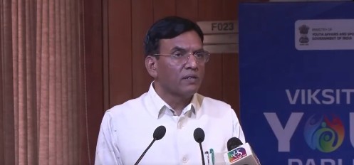 नागरिकों का दिल जीतने से पनपता है लोकतंत्रः मनसुख मांडविया