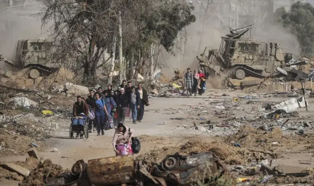 इस्राइल सेना ने पूर्वी गाजा शहर के कई इलाकों में सैन्य अभियान तेज होने के कारण लोगों को क्षेत्र से तत्काल निकलने का आदेश दिया