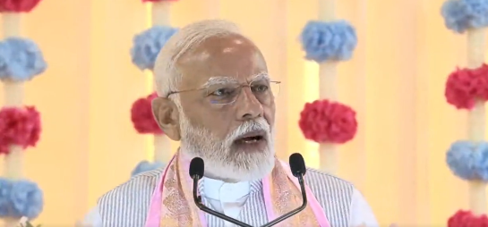 प्रधानमंत्री नरेन्द्र मोदी ने मध्य प्रदेश के अशोकनगर के श्रीआनंदपुर-धाम में श्रद्धालुओं को संबोधित किया