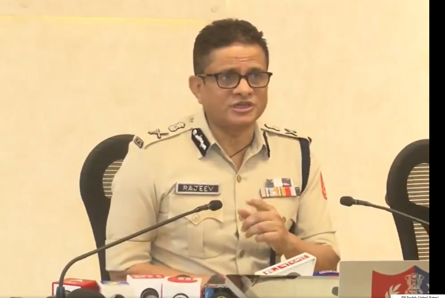 पश्चिम बंगाल के पुलिस महानिदेशक राजीव कुमार ने कहा कि हिंसाग्रस्‍त मुर्शिदाबाद में स्थिति नियंत्रण में है