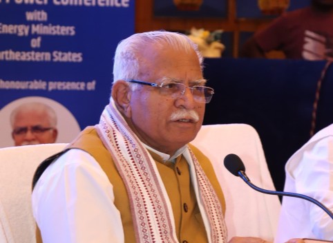 पूरे देश को बिजली की मांँग पूरा करने के प्रति वचनबद्ध हैंः मनोहर लाल