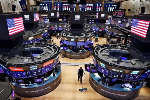 US stocks advance amid hopes of progress in US-China trade talks