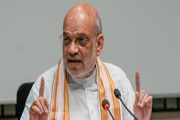 কেন্দ্রীয় গৃহমন্ত্রী অমিত শ্বাহৰ নতুন দিল্লীৰ বাসগৃহত সিন্ধু জল চুক্তিৰ সন্দৰ্ভত উচ্চ পৰ্যায়ৰ বৈঠক