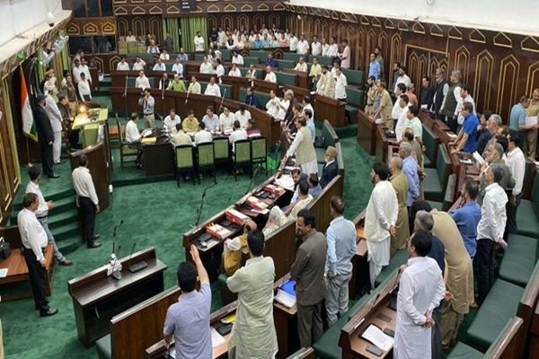 जम्‍मू और कश्‍मीर में वक्‍फ संशोधन विधेयक पर बहस के बीच विधानसभा की कार्यवाही आज भी बाधित