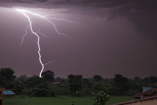 Lightning Strikes Kill 3 in Bihar’s Arwal; Rain, Hailstorm Damage Crops Across State